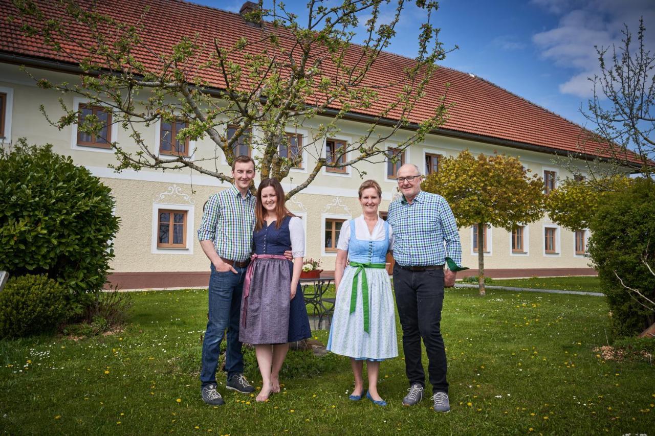 Hochhubergut Villa Aschach an der Steyr ภายนอก รูปภาพ